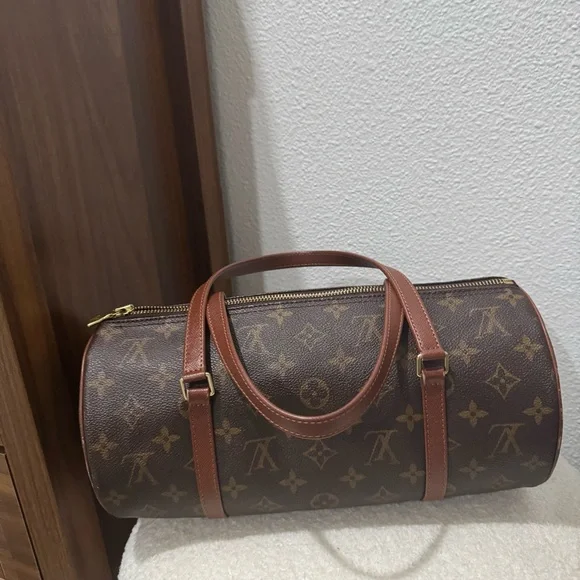 Louis Vuitton papillon 30